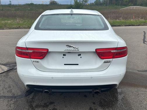Fuji White 2019 Jaguar XE 25t Premium