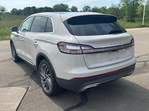 Ceramic Pearl Metallic 2019 Lincoln Nautilus Reserve