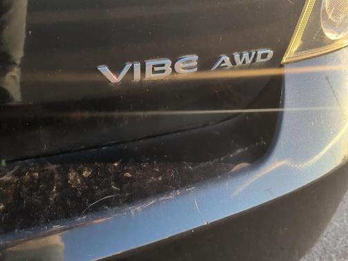 2009 Pontiac Vibe Base