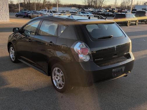 2009 Pontiac Vibe Base