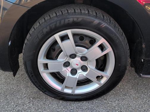 2009 Pontiac Vibe Base