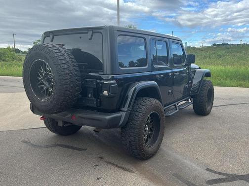 Black Clearcoat 2020 Jeep Wrangler Unlimited Recon