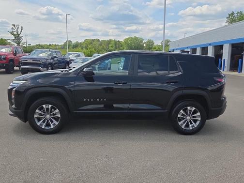 Mosaic Black Metallic 2025 Chevrolet Equinox LT