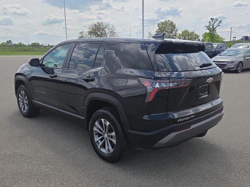 Mosaic Black Metallic 2025 Chevrolet Equinox LT