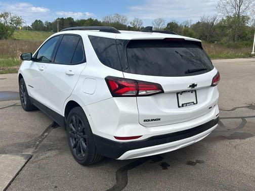 Summit White 2024 Chevrolet Equinox RS