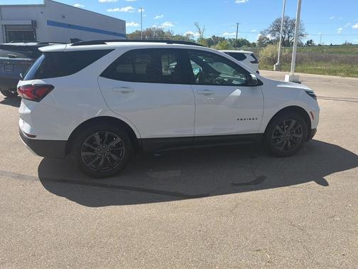 Summit White 2024 Chevrolet Equinox RS