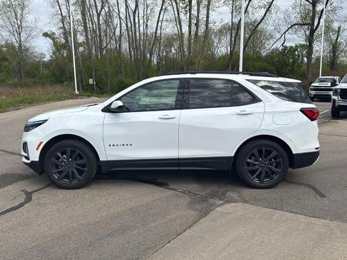Summit White 2024 Chevrolet Equinox RS