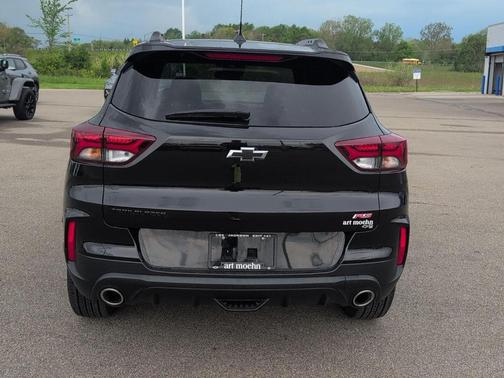 Mosaic Black Metallic 2023 Chevrolet Trailblazer RS