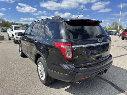 Tuxedo Black Metallic 2014 Ford Explorer XLT