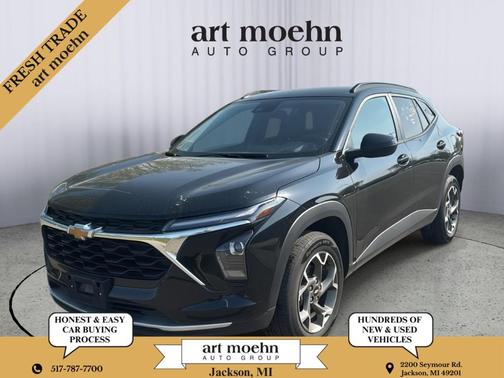 Mosaic Black Metallic 2025 Chevrolet Trax LT