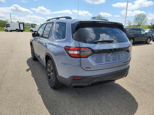 Sonic Gray Pearl 2026 Honda Pilot Black Edition