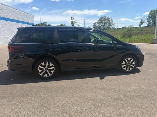 Crystal Black Pearl 2026 Honda Odyssey EX-L