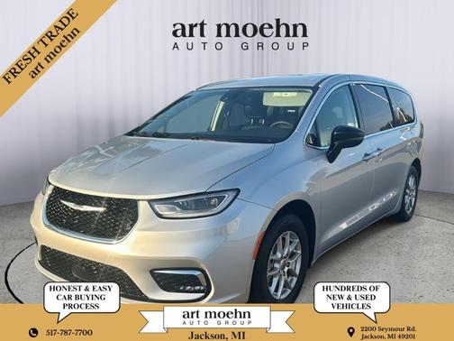 Silver Mist Clearcoat 2024 Chrysler Pacifica Touring-L