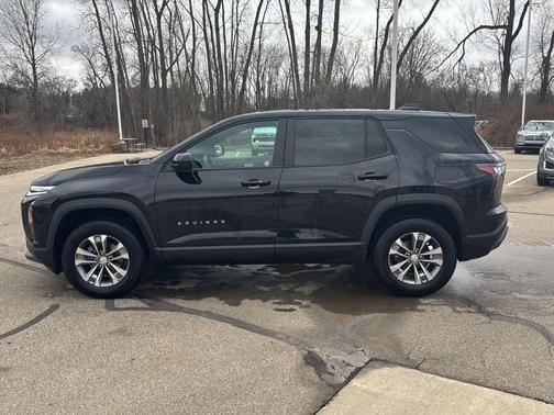 Mosaic Black Metallic 2025 Chevrolet Equinox LT