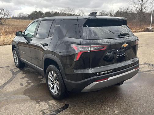 Mosaic Black Metallic 2025 Chevrolet Equinox LT