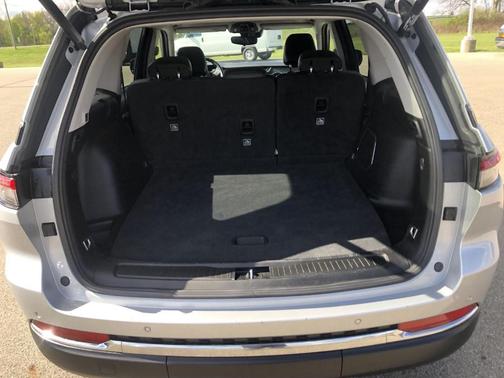 Silver Zynith 2022 Jeep Grand Cherokee Limited