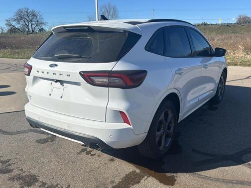 Oxford White 2023 Ford Escape ST-Line