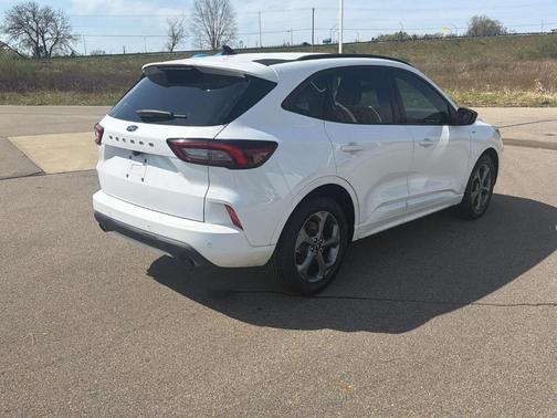 Oxford White 2023 Ford Escape ST-Line