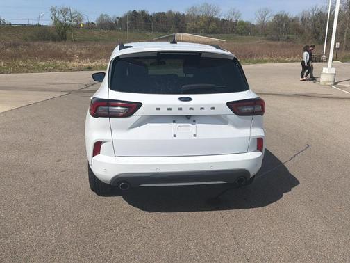 Oxford White 2023 Ford Escape ST-Line