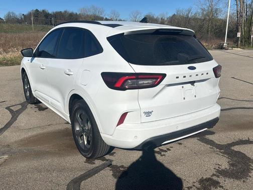 Oxford White 2023 Ford Escape ST-Line