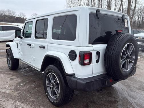 2023 Jeep Wrangler Sahara