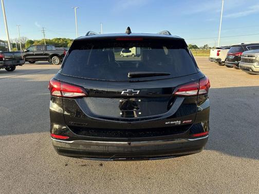 Mosaic Black Metallic 2023 Chevrolet Equinox RS