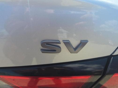 Brilliant Silver Metallic 2024 Nissan Altima 2.5 SV