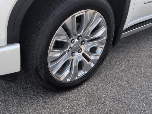 White Frost Tri-Coat 2021 GMC Sierra 1500 Denali