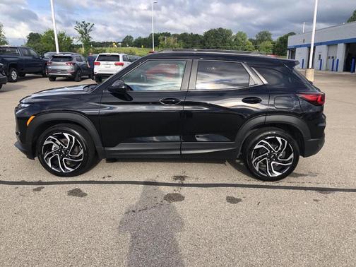Mosaic Black Metallic 2024 Chevrolet Trailblazer RS