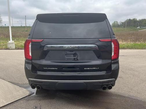 Onyx Black 2023 GMC Yukon XL Denali Ultimate