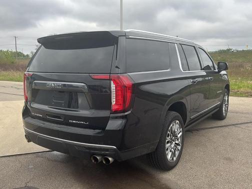 Onyx Black 2023 GMC Yukon XL Denali Ultimate