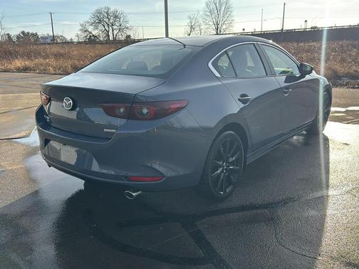 2025 Mazda Mazda3 2.5 S Carbon Edition