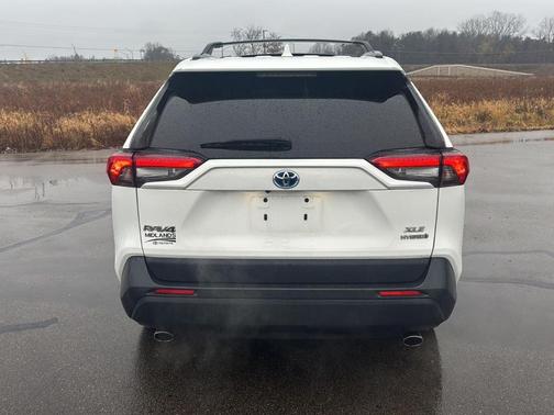 2019 Toyota RAV4 Hybrid XLE