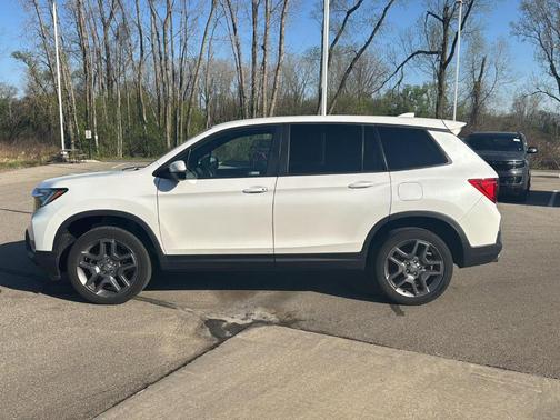 Platinum White Pearl 2023 Honda Passport EX-L