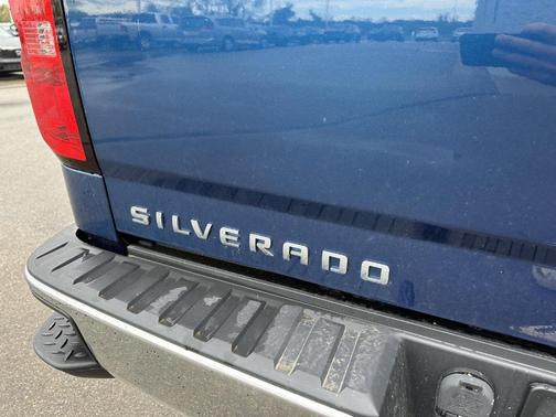 Deep Ocean Blue Metallic 2017 Chevrolet Silverado 1500 LT
