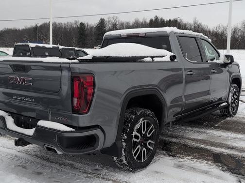 2022 GMC Sierra 1500 Limited AT4