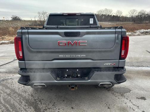 2022 GMC Sierra 1500 Limited AT4