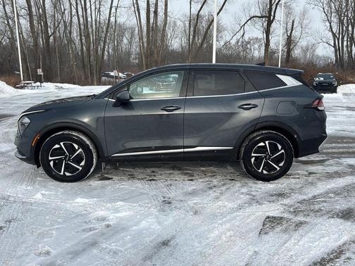 2023 Kia Sportage Hybrid LX