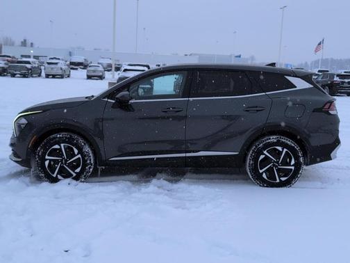 2023 Kia Sportage Hybrid LX