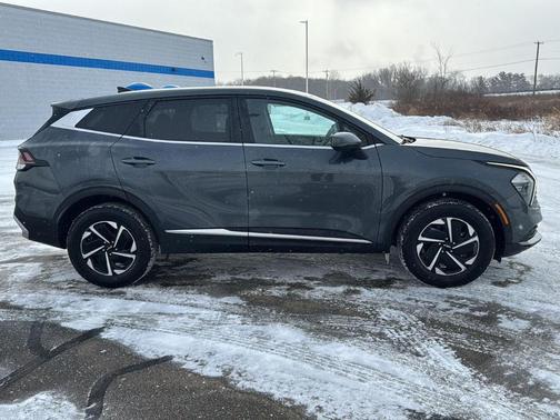2023 Kia Sportage Hybrid LX
