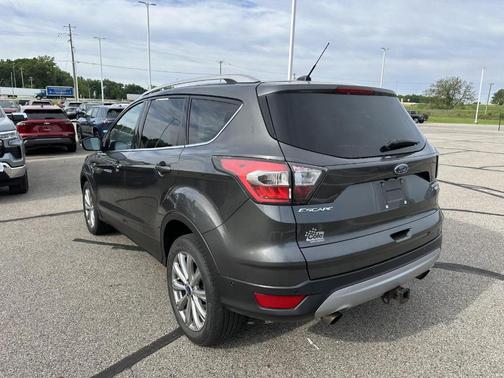 White Platinum Tri-Coat Metallic 2017 Ford Escape Titanium