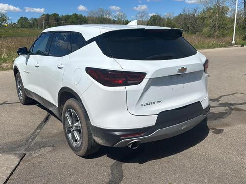 Summit White 2025 Chevrolet Blazer LT