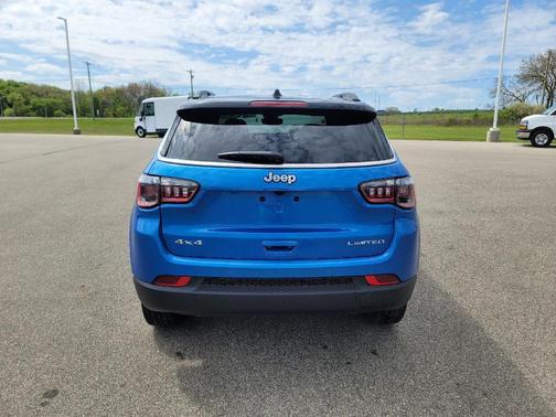 Hydro Blue Pearlcoat 2025 Jeep Compass Limited