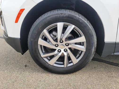 Summit White 2023 Chevrolet Equinox 1LT
