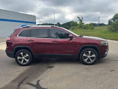 Velvet Red 2019 Jeep Cherokee Limited
