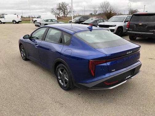 Deep Sea Blue 2025 Kia K4