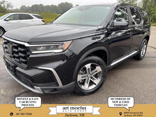 Crystal Black Pearl 2023 Honda Pilot EX-L 7-Passenger