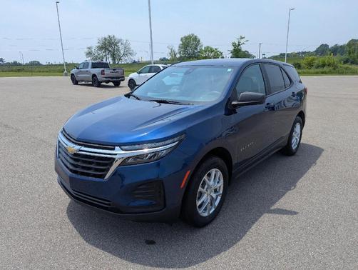2022 Chevrolet Equinox LS