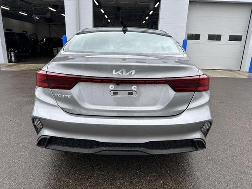 Steel Gray 2024 Kia Forte LXS
