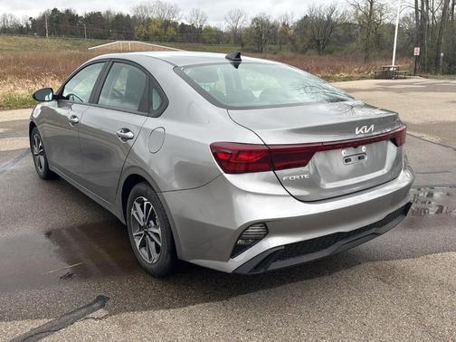 Steel Gray 2024 Kia Forte LXS